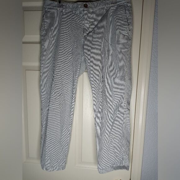 KhakisBy Gap PantsWomen 10/30R CroppedGirlfriend MidRiseStriped Pockets Straight - Picture 1 of 7